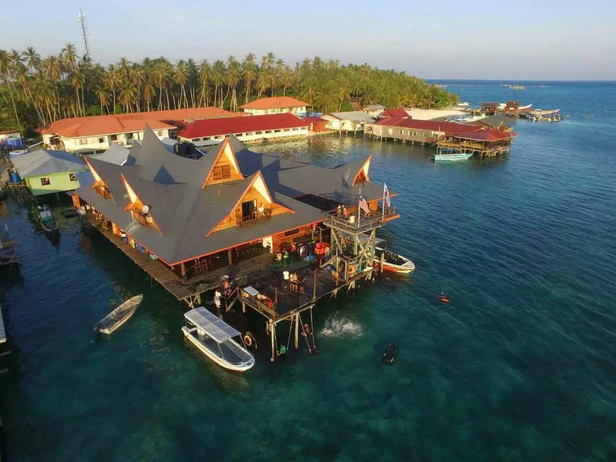Mabul Paradise Lodge Mabul Island Exteriör bild
