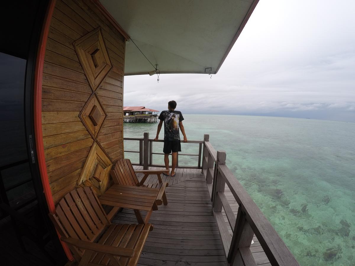 Mabul Paradise Lodge Mabul Island Exteriör bild